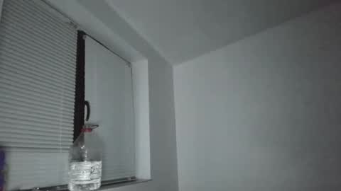 alfiesolomons87 online show from January 14, 8:15 pm