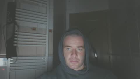 alfiesolomons87 online show from March 30, 6:52 pm