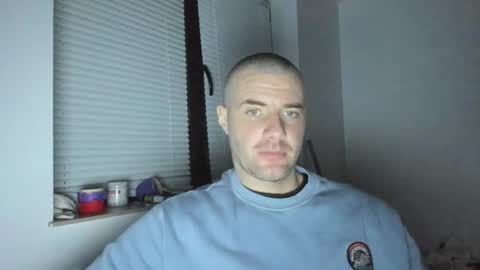 alfiesolomons87 online show from February 12, 8:29 pm