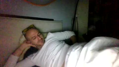 Edgarrrdd1021 online show from June 13, 6:13 am