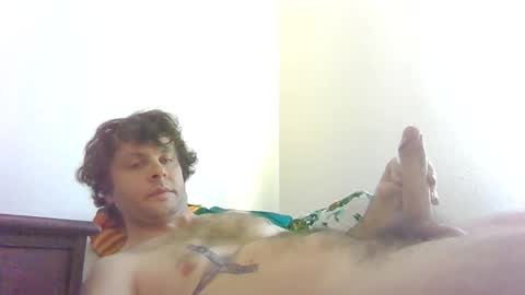 alfredkey14 online show from December 15, 9:22 pm