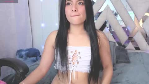 Snapshot of alfresii_rivera chatting on October 2, 12:42 am Carolina Join The Fan Club online show from October 2, 12:42 am