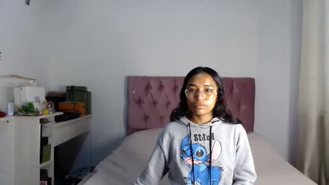 Snapshot of alia054 chatting on September 23, 1:49 pm Alia online show from September 23, 1:49 pm