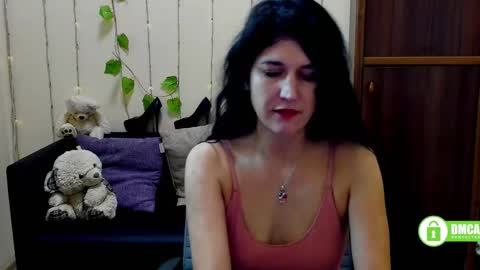 Snapshot of alianna_solo_kiss chatting on March 5, 6:33 am Alianna online show from March 5, 6:33 am
