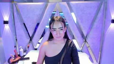 alice_26__ online show from March 24, 1:17 pm