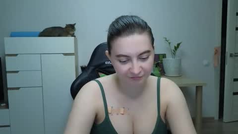 Alice online show from March 7, 8:09 pm