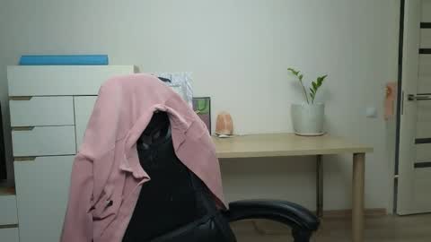 Alice online show from March 28, 3:46 pm