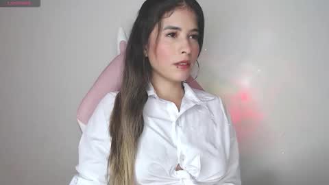 alice_cespedes online show from October 28, 10:11 pm