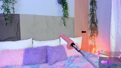 Mey online show from April 15, 10:32 pm