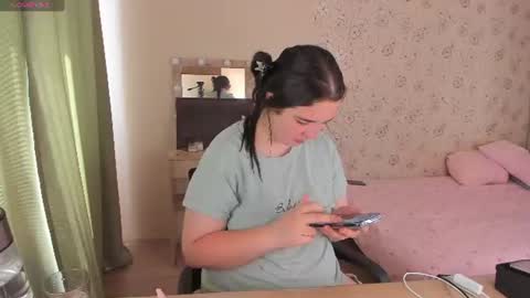 Alice online show from July 2, 10:42 am