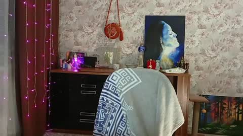 Snapshot of alice_peach chatting on January 14, 10:02 pm bigclit daddy squirt bigdildo fit online show from January 14, 10:02 pm