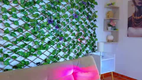 alice_rous21 online show from October 8, 2:12 pm