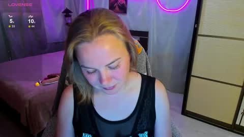 Alice online show from September 25, 4:36 pm