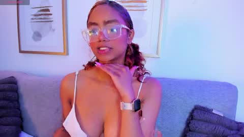 alice_simmons online show from April 9, 3:18 pm