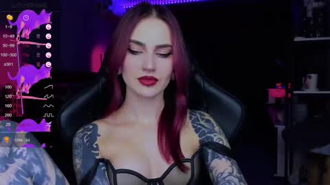 Snapshot of alice_specter chatting on October 4, 7:33 pm Alice online show from October 4, 7:33 pm