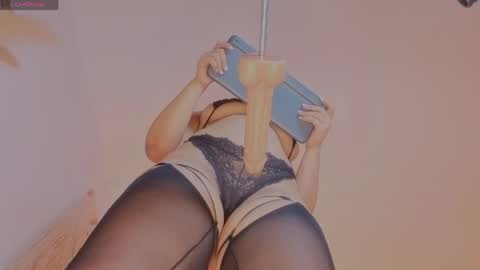 Alice Benette  online show from May 17, 2:32 am