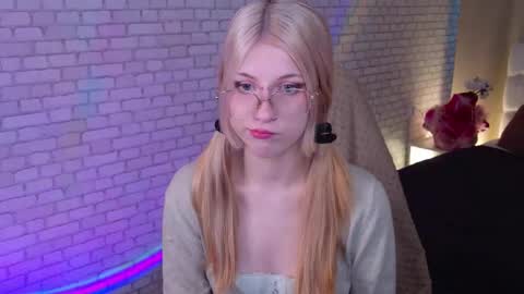 alice online show from February 28, 1:48 pm