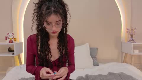 alice online show from February 21, 8:01 pm