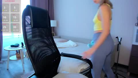 Daniella online show from March 22, 3:21 am