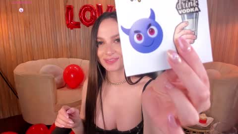 Snapshot of aliceharperx chatting on February 15, 7:49 am Alice online show from February 15, 7:49 am