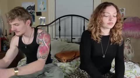 AliceInAceland online show from September 12, 3:52 am