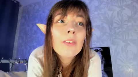 aliceinlovee online show from January 15, 9:40 am