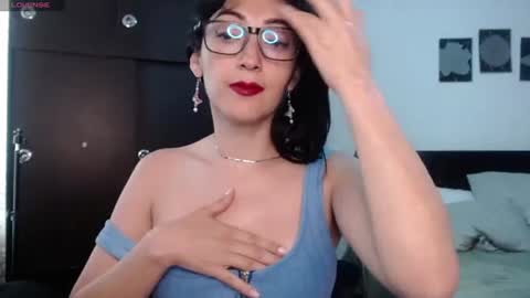 alicelove75 online show from June 19, 9:54 pm