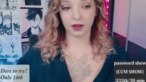 aliceriddle1 online show from March 27, 6:31 pm