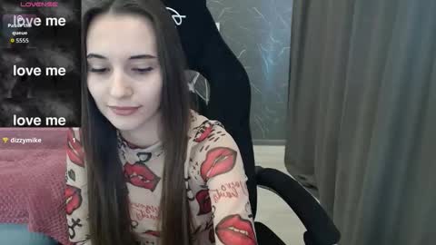 Alice online show from October 3, 1:08 pm