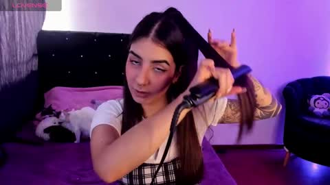 Alice online show from December 27, 9:43 pm