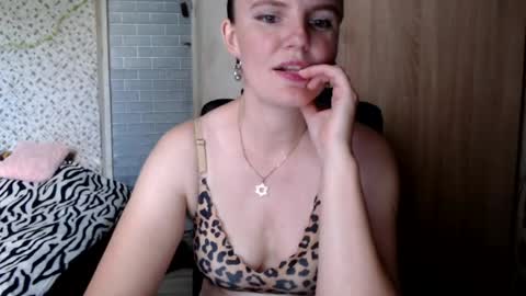 Alicexbaby online show from July 27, 9:50 am