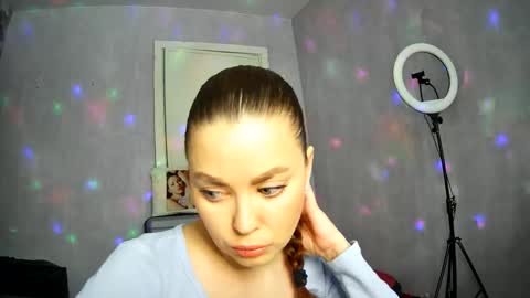 AlicexFresh online show from February 25, 11:25 am