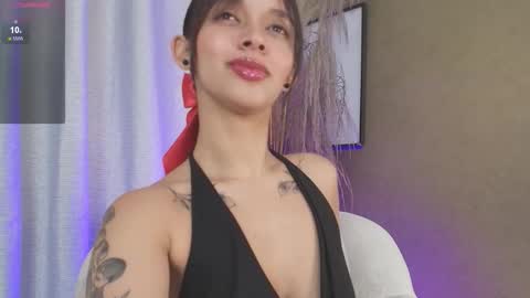 Snapshot of alicia__kiss chatting on October 2, 11:53 am Salome online show from October 2, 11:53 am