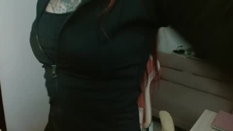 ALICIA  online show from April 2, 6:10 am