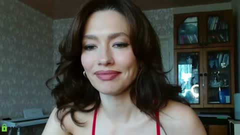 Alicia online show from June 28, 1:07 pm