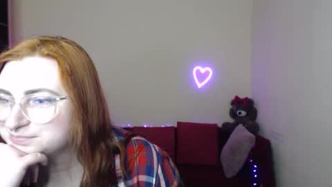 Alicia online show from February 7, 12:30 pm