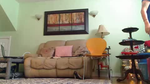 Alicia deHart  Help me reach 1000 Followers. Its FREE online show from February 8, 7:39 pm