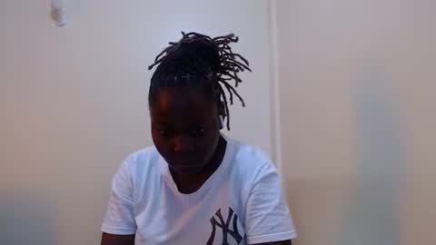 alicialust1 online show from February 18, 1:00 pm