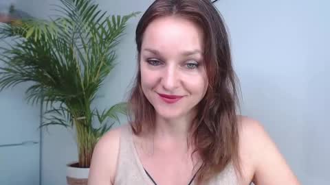Snapshot of alicialux chatting on January 15, 11:10 am Alicia online show from January 15, 11:10 am