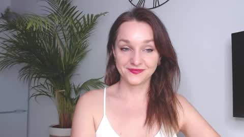 Snapshot of alicialux chatting on January 22, 11:01 am Alicia online show from January 22, 11:01 am