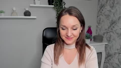 Snapshot of alicialux chatting on February 20, 6:03 pm Alicia online show from February 20, 6:03 pm
