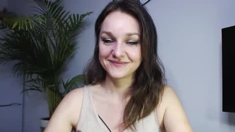 Snapshot of alicialux chatting on January 14, 4:18 pm Alicia online show from January 14, 4:18 pm