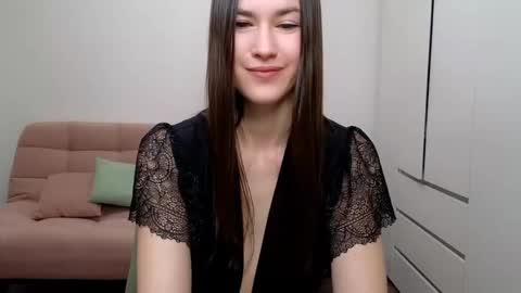Snapshot of alicianoveli chatting on February 9, 8:21 am alicianoveli online show from February 9, 8:21 am
