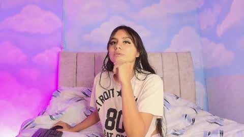 Aliclark online show from April 5, 7:11 pm