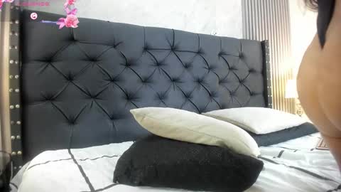 Snapshot of alicy__torres chatting on October 2, 12:48 pm alicya online show from October 2, 12:48 pm