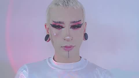     online show from February 2, 2:31 am