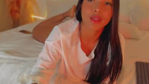 aliisonwells online show from December 5, 10:51 pm