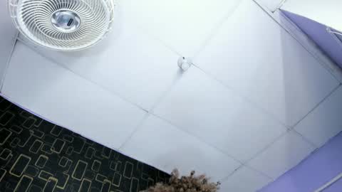 Snapshot of alika01_ chatting on February 21, 1:44 pm alika online show from February 21, 1:44 pm