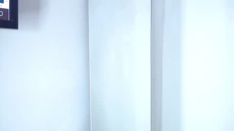 Snapshot of alinakiss_ chatting on January 31, 7:39 am lili online show from January 31, 7:39 am