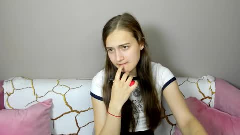 Snapshot of alisa__kelly chatting on September 30, 2:00 am alisa__kelly online show from September 30, 2:00 am